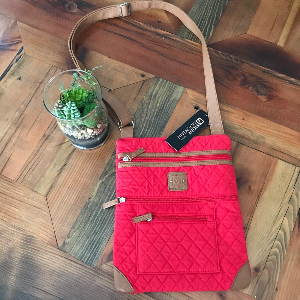 NWT Stone Mountain cross body bag